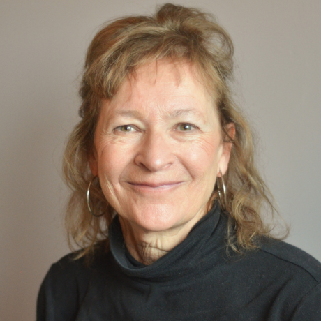 Kathie Robertson headshot, counsellor at Hollytree Wellness Centre in Castlegar